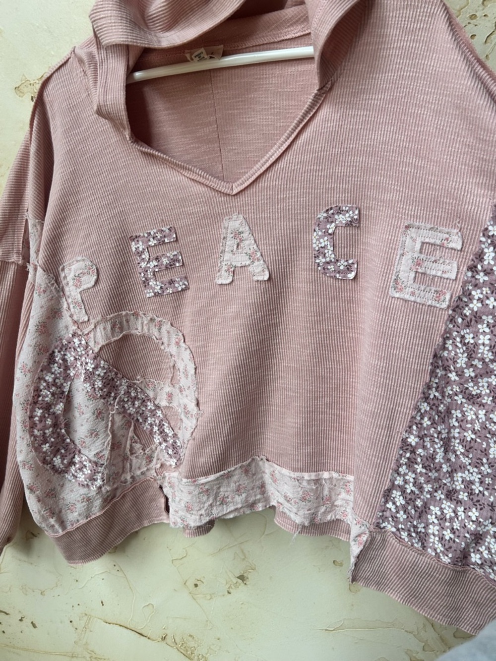 POL Patchwork Peace Floral Oversized Hoodie Boho Small Top Pink NWOT Lightweight - Picture 7 of 13